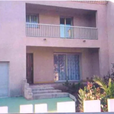 De 3 Avec Piscine Privee Et Jardin Clos A A 2 Km De La Agde